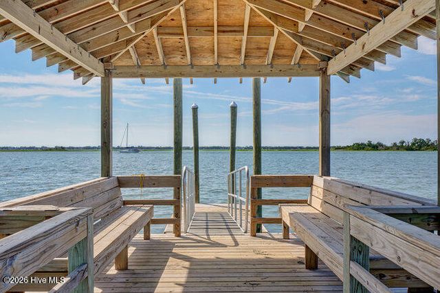 101 Cottage Walk, Hampstead, NC 28443