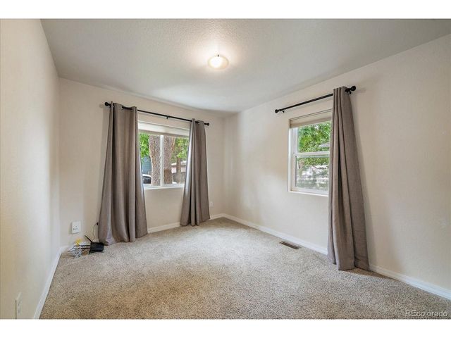 36 Reed Pl, Longmont, CO 80504