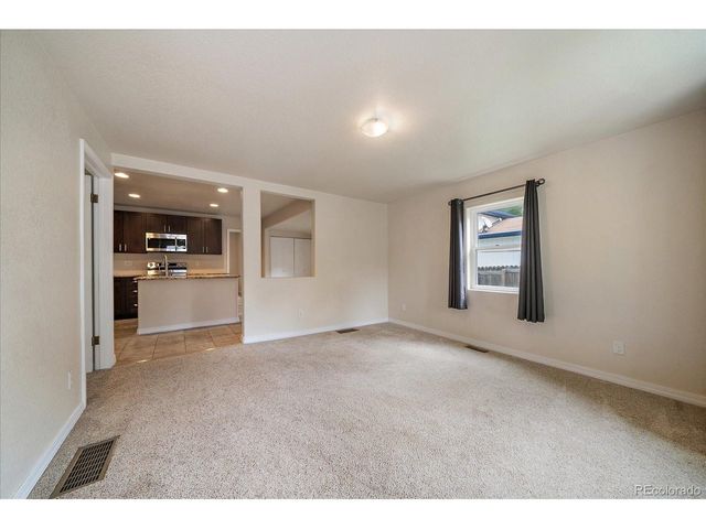 36 Reed Pl, Longmont, CO 80504
