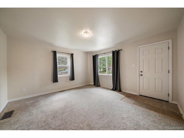 36 Reed Pl, Longmont, CO 80504
