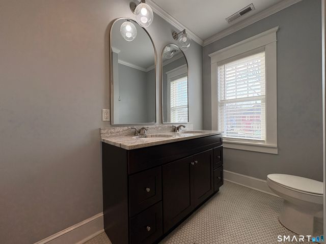 26 Union Street, Seymour, CT 06483