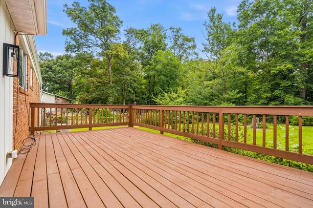 8618 LANTERN LN, Clinton, MD 20735