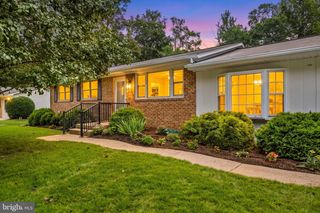 8618 LANTERN LN, Clinton, MD 20735