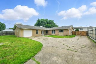 506 E Alexander Lane, Euless, TX 76040