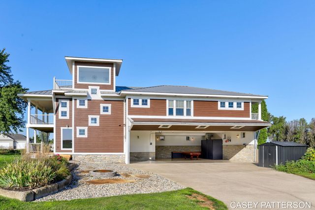 2520 Air Park Drive, Zeeland, MI 49464