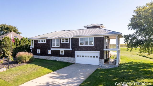 2520 Air Park Drive, Zeeland, MI 49464