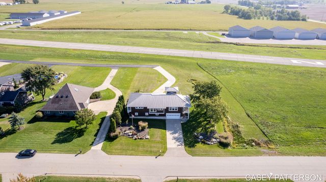 2520 Air Park Drive, Zeeland, MI 49464