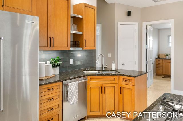 2520 Air Park Drive, Zeeland, MI 49464