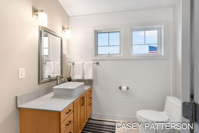 2520 Air Park Drive, Zeeland, MI 49464