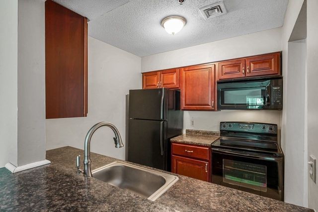81 Hunters Run Place 81, Haverhill, MA 01832