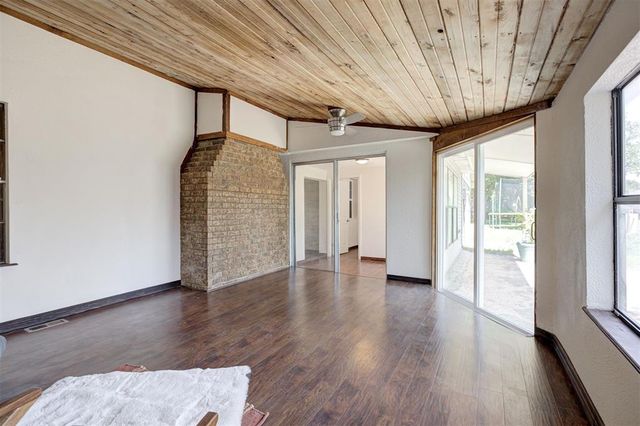 11020 Coachmans Road, Yukon, OK 73099