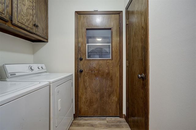 11020 Coachmans Road, Yukon, OK 73099
