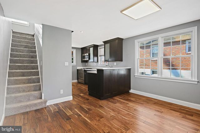 3049 OAK FOREST DR, Parkville, MD 21234