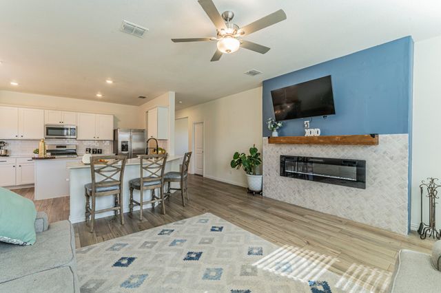 1240 Almond Road, Azle, TX 76020