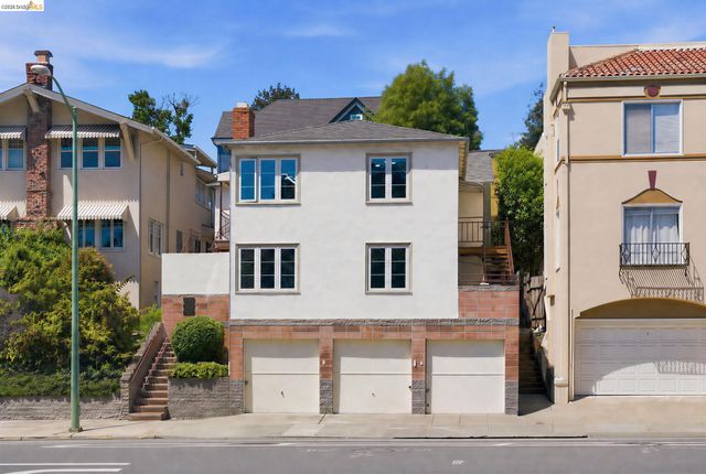 2257 Park Blvd, Oakland, CA 94606