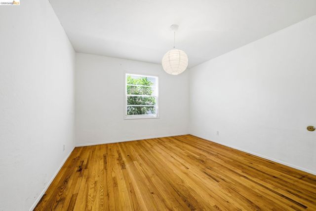 2257 Park Blvd, Oakland, CA 94606