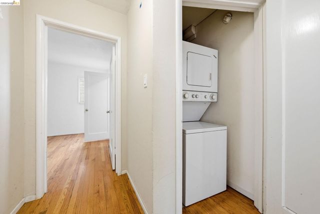 2257 Park Blvd, Oakland, CA 94606