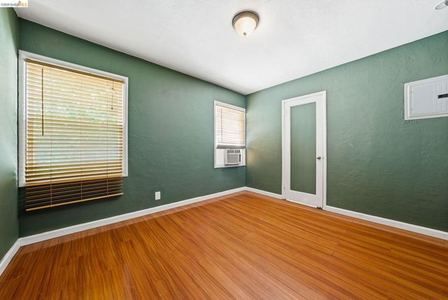 2257 Park Blvd, Oakland, CA 94606