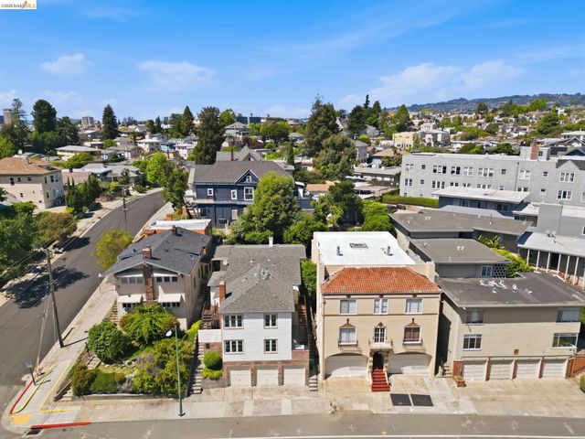 2257 Park Blvd, Oakland, CA 94606