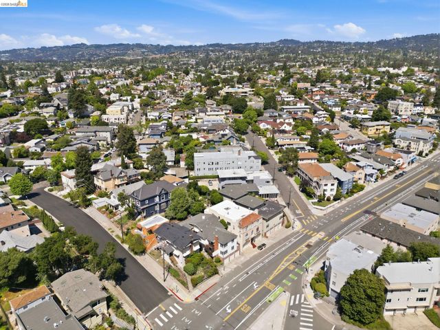 2257 Park Blvd, Oakland, CA 94606