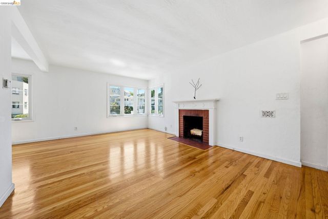2257 Park Blvd, Oakland, CA 94606