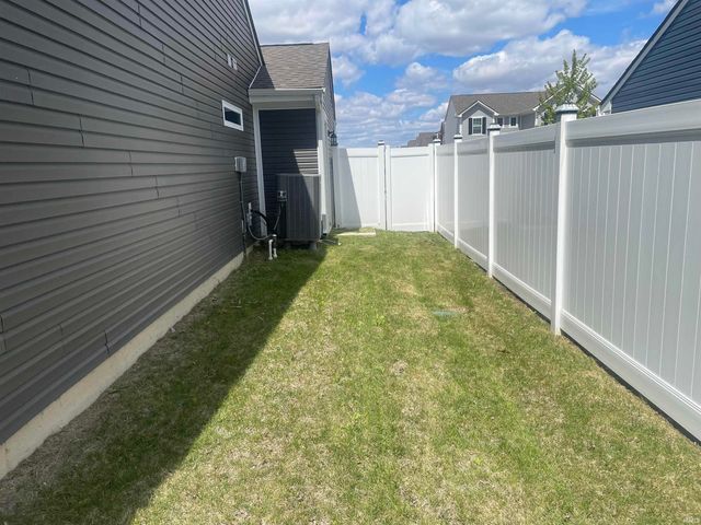 913 Sand Walk Lane, Kokomo, IN 46902