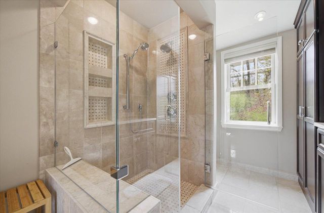7505 Links WAY, Fox Point, WI 53217