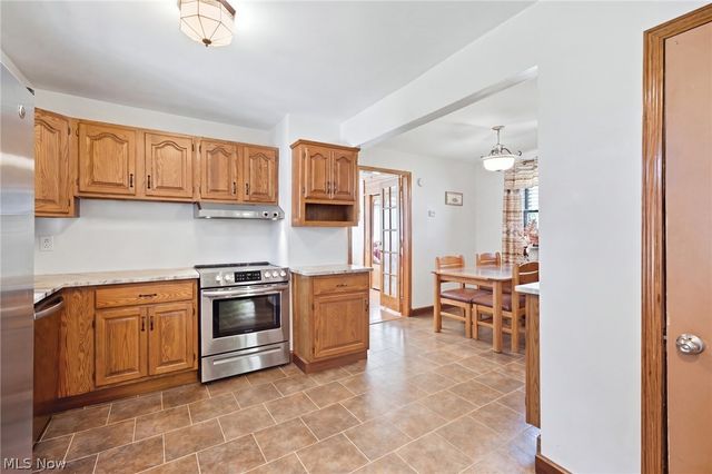 2774 W Royalton Road, Broadview Heights, OH 44147