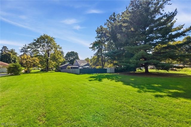 2774 W Royalton Road, Broadview Heights, OH 44147