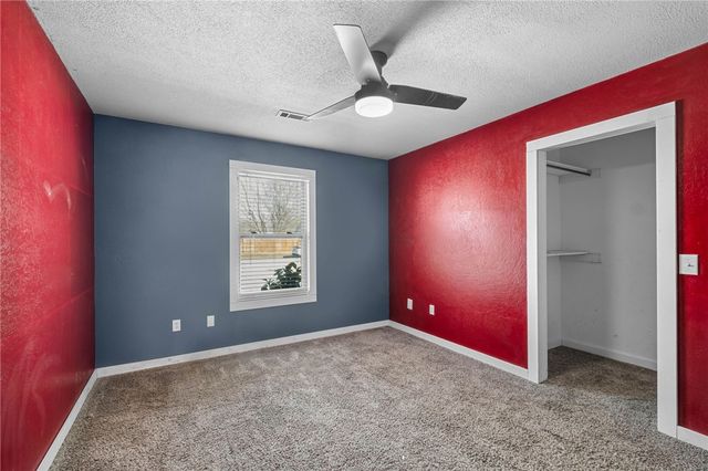 2801 Hyatt Avenue, Springdale, AR 72762