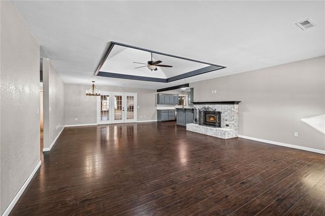 2801 Hyatt Avenue, Springdale, AR 72762