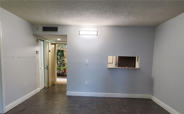 8075 SW 107th Ave 121, Miami, FL 33173