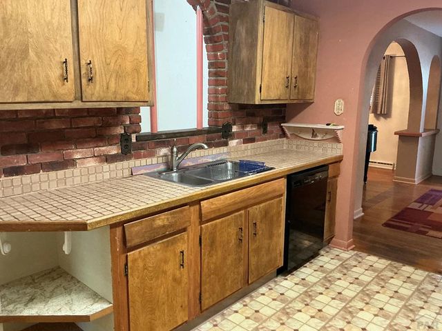 90 Baylor St, Pueblo, CO 81005