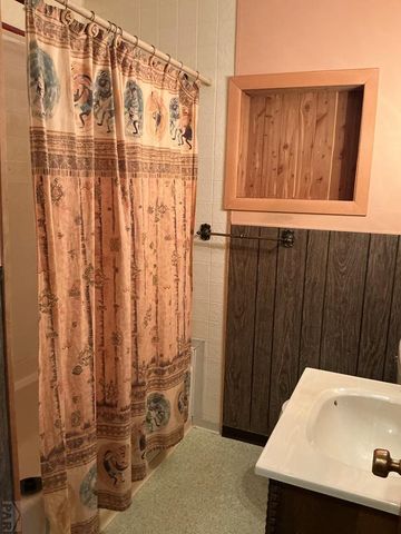 90 Baylor St, Pueblo, CO 81005