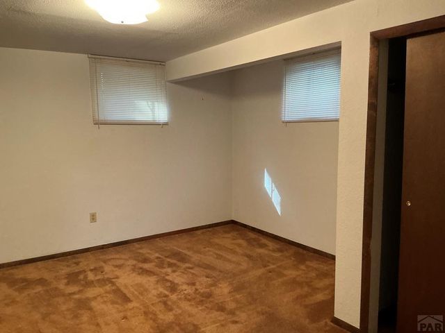 90 Baylor St, Pueblo, CO 81005