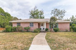 8060 Woodhue Road, Dallas, TX 75228