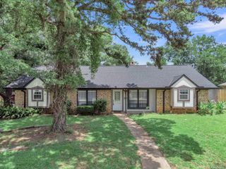3325 Lockhaven Dr., Kilgore, TX 75662
