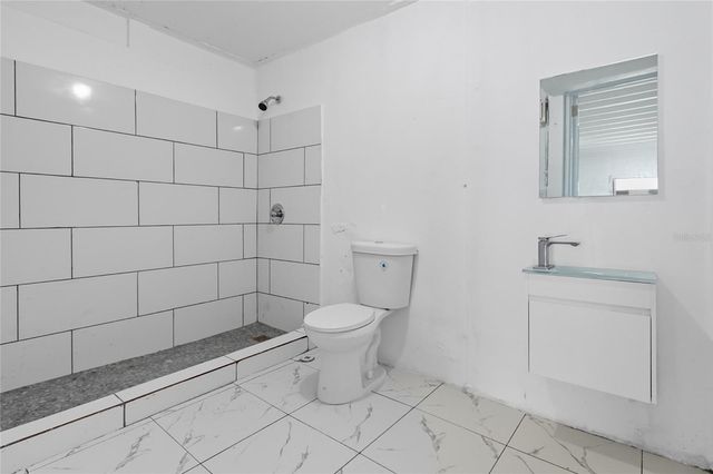 36 RAMON B LOPEZ STREET, San Juan, PR 00923