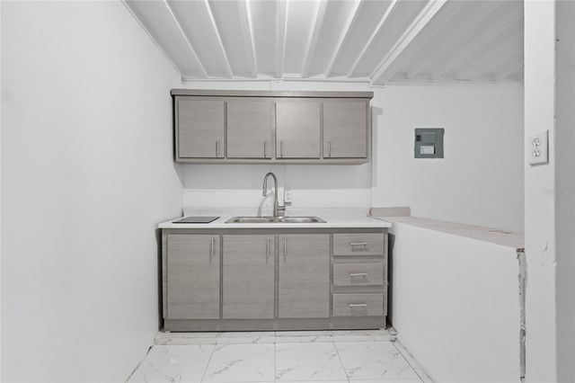 36 RAMON B LOPEZ STREET, San Juan, PR 00923