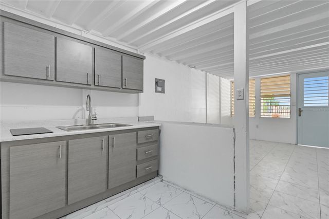 36 RAMON B LOPEZ STREET, San Juan, PR 00923