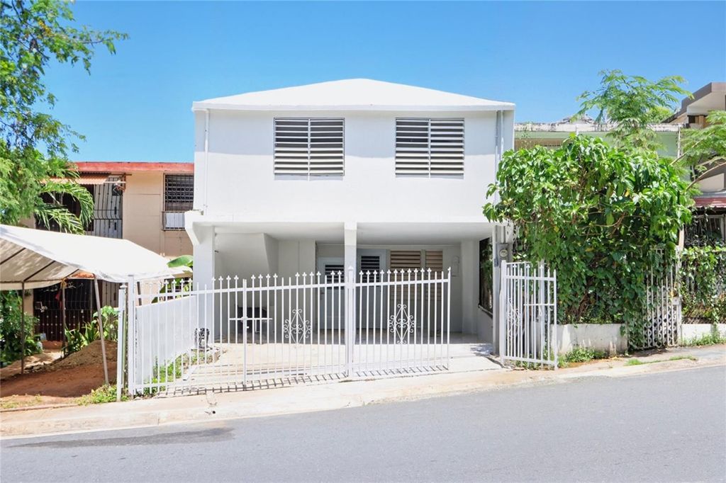 36 RAMON B LOPEZ STREET, San Juan, PR 00923