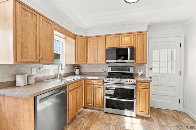101 Hyledge Drive, Amherst, NY 14226