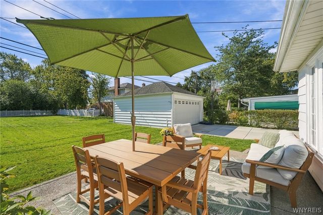 101 Hyledge Drive, Amherst, NY 14226