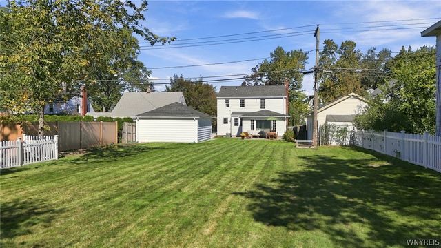 101 Hyledge Drive, Amherst, NY 14226