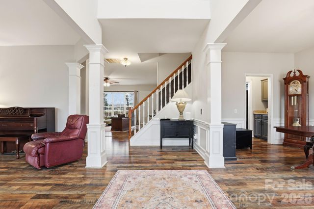 4018 Manor House Drive, Charlotte, NC 28270