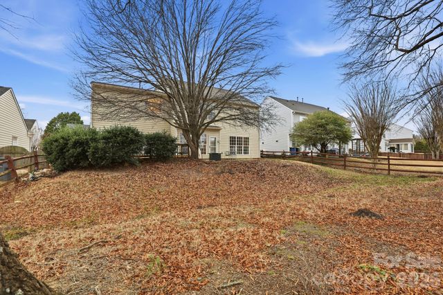 4018 Manor House Drive, Charlotte, NC 28270