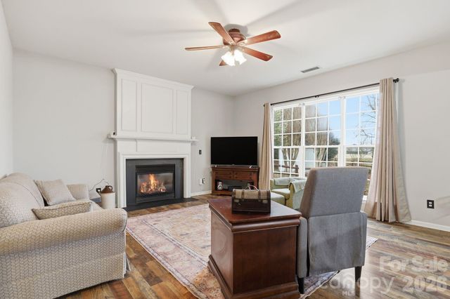 4018 Manor House Drive, Charlotte, NC 28270