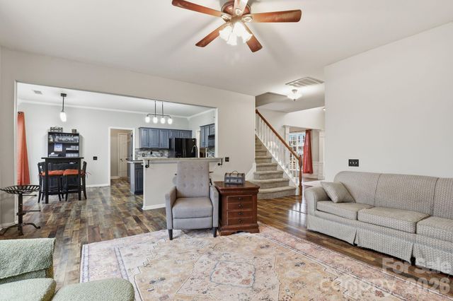 4018 Manor House Drive, Charlotte, NC 28270