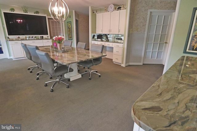 2440 WATER VALLEY RD, Lancaster, PA 17603