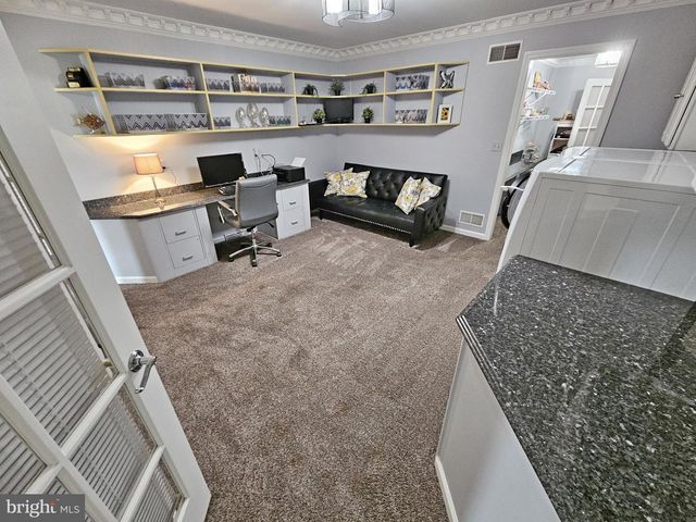 2440 WATER VALLEY RD, Lancaster, PA 17603